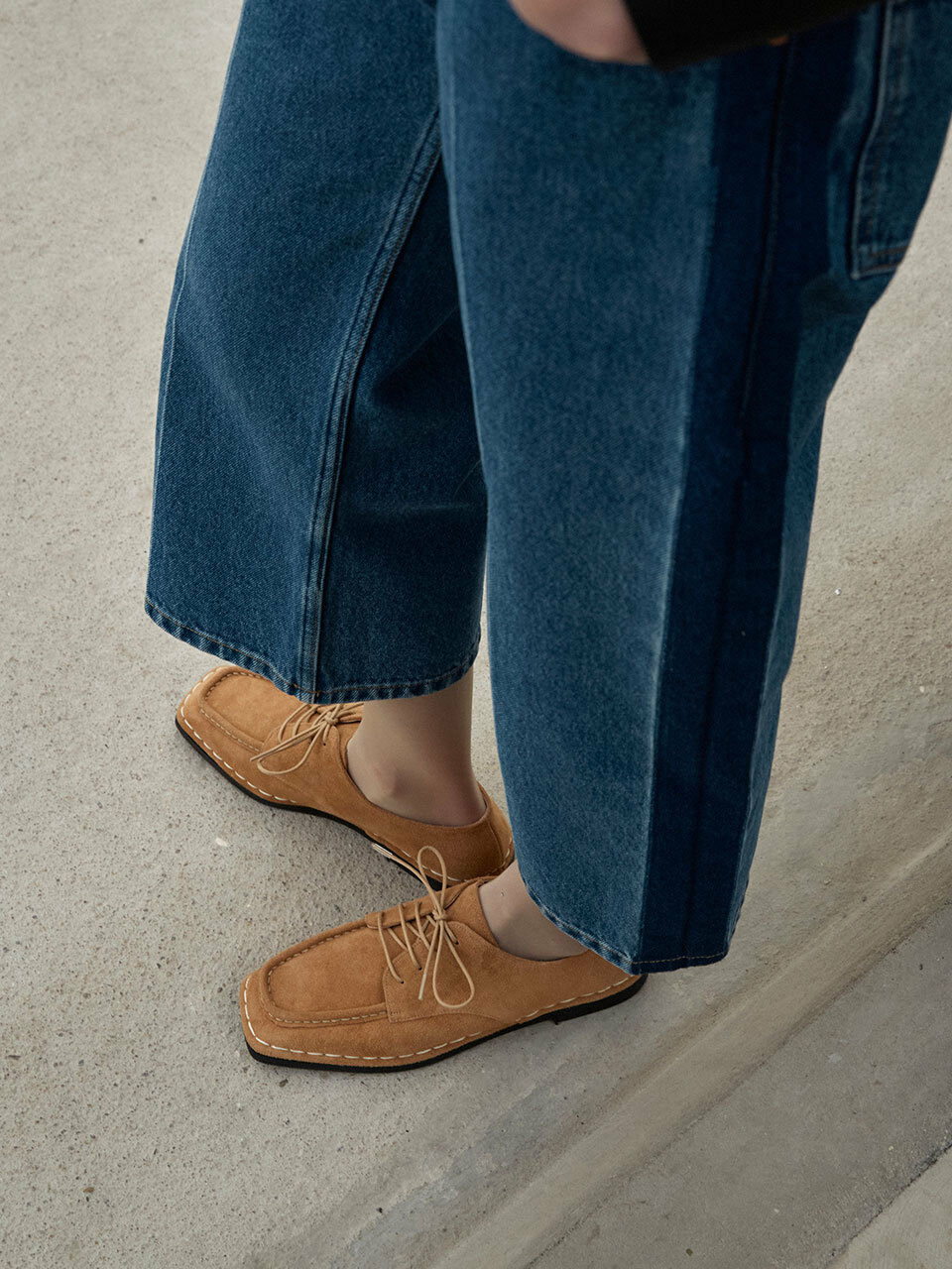 Neute Taylor Suede Moc-toe Derby Shoes_Beige