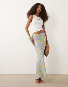 Never Fully Dressed Never Fully Dressed Dorris satin maxi skirt in pastel star print-Multi