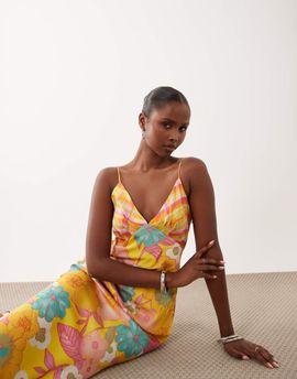 Never Fully Dressed Never Fully Dressed Imogen satin cami biase maxi dress in orange floral print-Multi