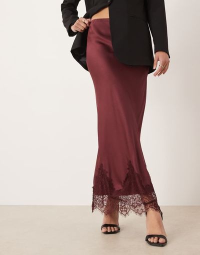 Never Fully Dressed Never Fully Dressed Maeva midaxi skirt in wine with lace trim-Red