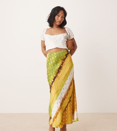 Never Fully Dressed Never Fully Dressed Petite Dorris satin gold fleck maxi skirt in green print-Multi
