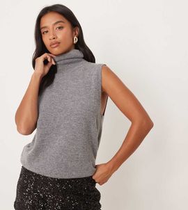 Never Fully Dressed Never Fully Dressed Petite sequin hotpants in black