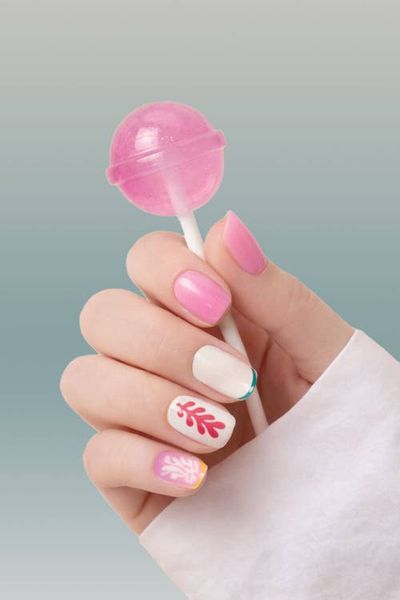 Never Have I Ever Never Have I Ever Henri Matisse Square Snow Flowers Square Press on Nails