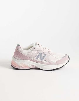New Balance New Balance 2010 sneakers in light pink