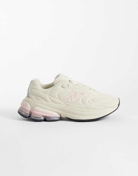New Balance New Balance 5030 sneakers in white and pink-Neutral