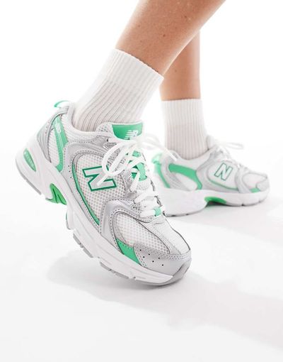 New Balance New Balance 530 sneakers in white, silver and green detail