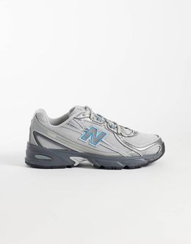 New Balance New Balance 740 sneakers in gray and blue
