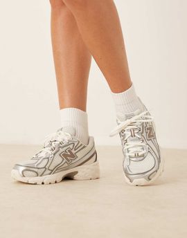 New Balance New Balance 740 unisex sneakers in white, silver and beige detail