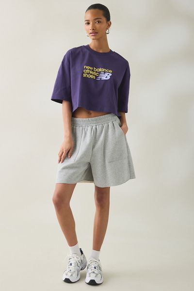 New Balance Chest Logo Graphic Cropped Tee In Dark Blue, Women's At Urban Outfitters