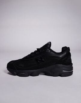 New Balance New Balance M1000 unisex sneakers in triple black