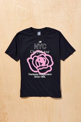 New Balance New Balance NYC Run Graphic Tee in Black, Men's at Urban Outfitters