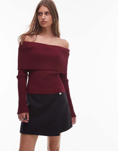 Nia NIA Saffron off shoulder long sleeve sweater in burgundy-Red