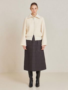 NICE CLAUP Quilted Midi Polyester Skirt [Black] (N244MWS920)
