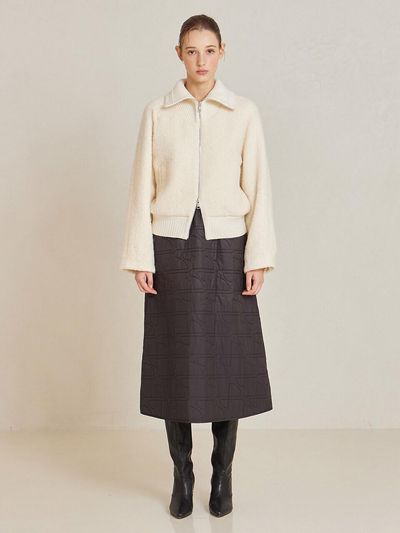 NICE CLAUP Quilted Midi Polyester Skirt [Black] (N244MWS920)