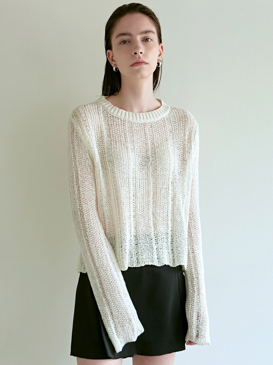 NICK&NICOLE Embroidered Label Net Knit Top_3 COLOR