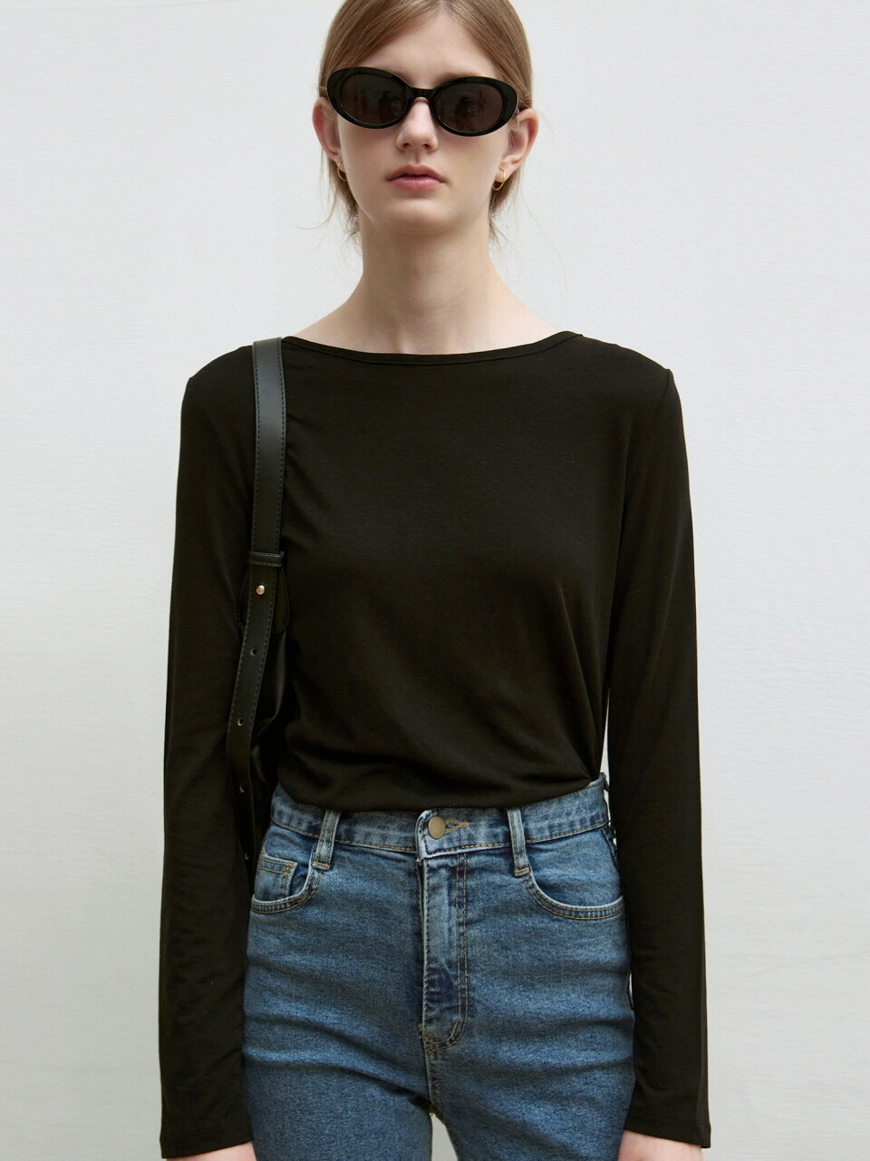 NICK&NICOLE Essential Boatneck Top_Black