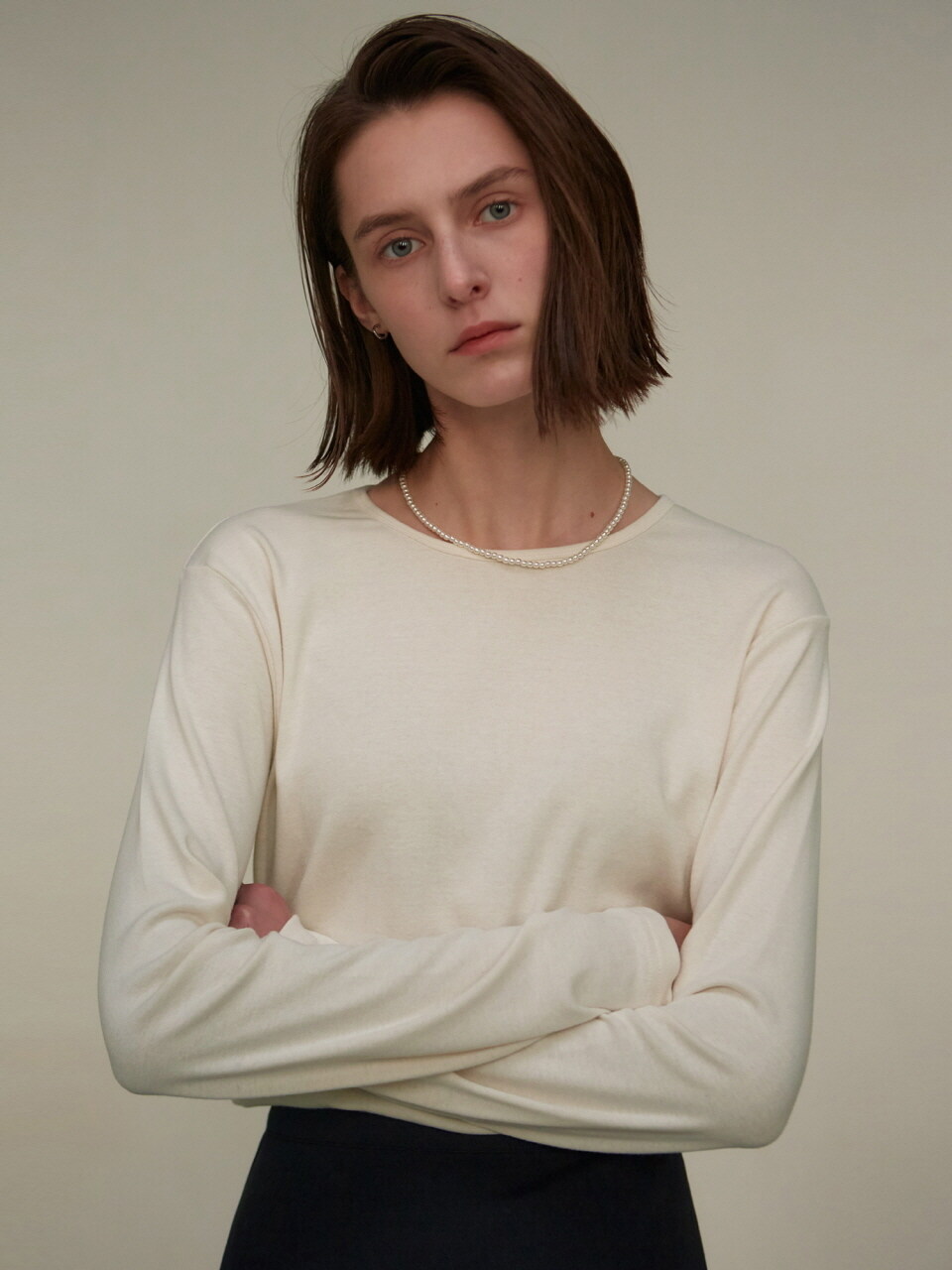NICK&NICOLE Essential Round Top (Cream)
