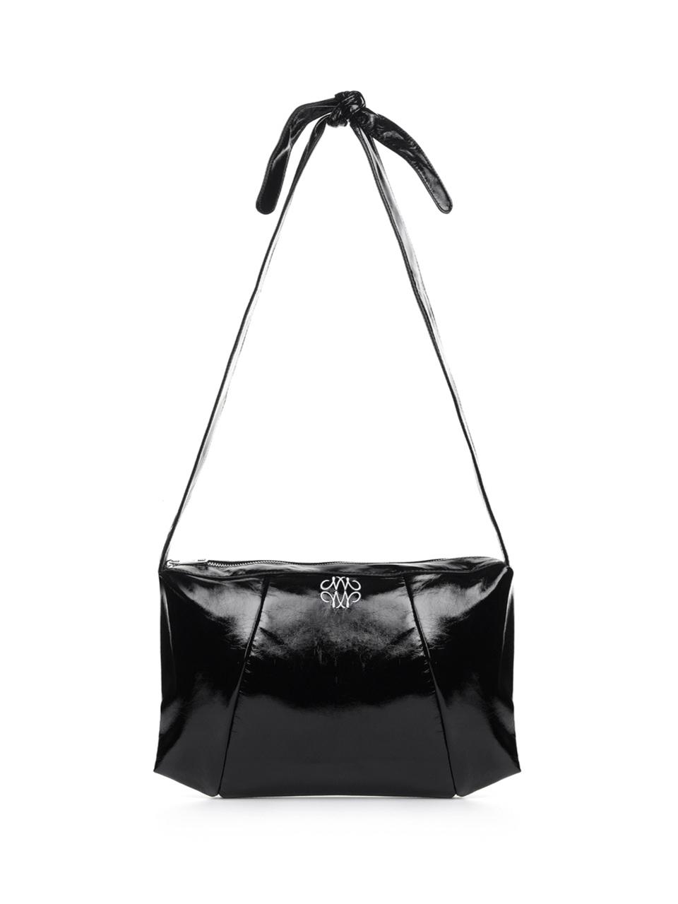 NICK&NICOLE Glossy Square Patent Shoulder Bag [Black]