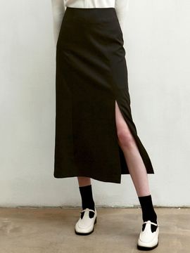 NICK&NICOLE H-Line Slit Skirt_Black