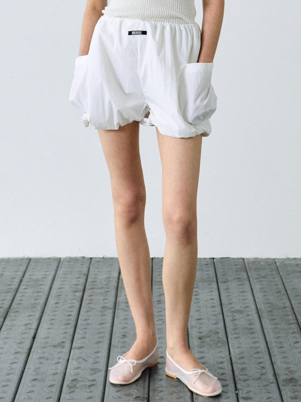 NICK&NICOLE Minimal Label Cargo Short Pants