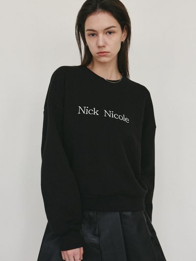NICK&NICOLE Nicole Classic Logo Sweatshirt_Black