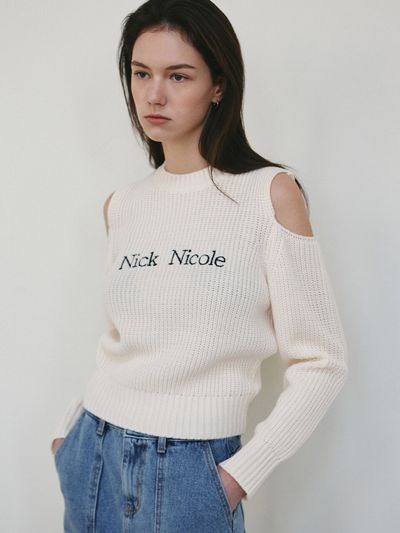 NICK&NICOLE Nicole Cut Out Crewneck Sweater_Cream