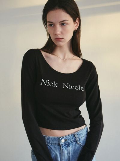NICK&NICOLE Nicole Cutting Line Crop Shirt_Black