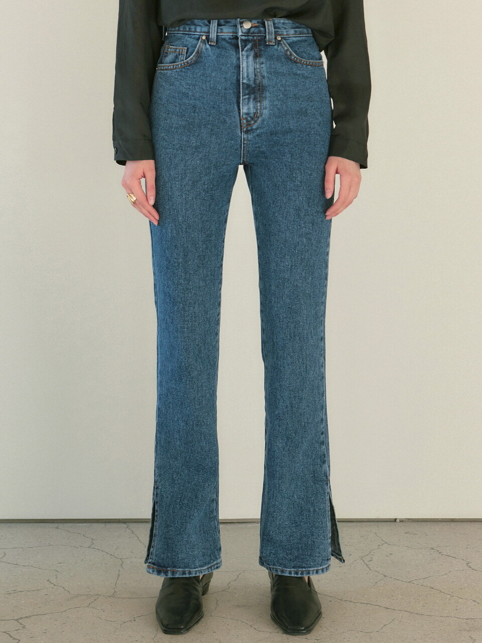 NICK&NICOLE Side Slit Boots-cut Jeans_Blue