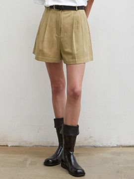 NICK&NICOLE Two Pintuck Short Pants_Beige
