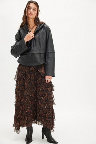 Nigel Preston Knight - Women's Clothing At The Cool Hour