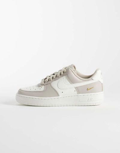 Nike Air Force 1 '07 Sneakers In Off White And Gold-Neutral