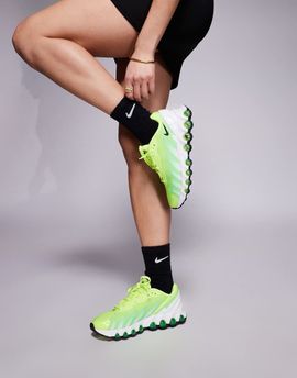 Nike Nike Air Max DN8 sneakers in green
