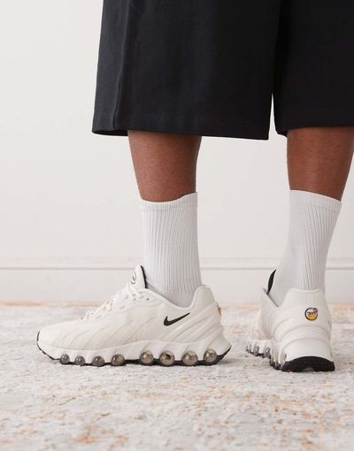 Nike Nike Air Max DN8 sneakers in off white and black
