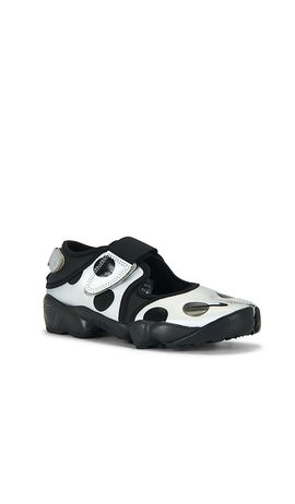 Nike Nike Air Rift Dot Sneaker