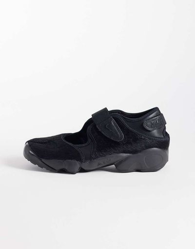 Nike Nike Air Rift pony hair sneakers in black