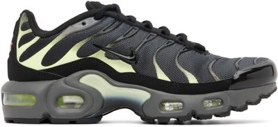 Nike Nike Big Kids Gray & Green Air Max Plus Sneakers