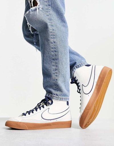 Nike Nike Blazer Mid sneakers in off-white and navy-Neutral
