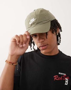 Nike Nike Club cap in khaki-Green