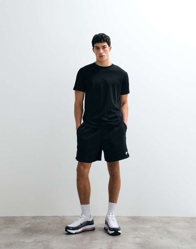 Nike Nike Club Flow shorts in black
