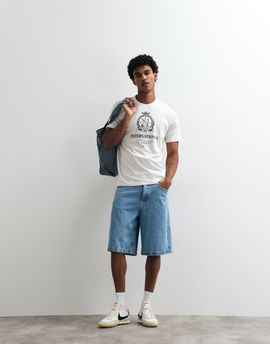 Nike Nike Club graphic t-shirt in off white-NEUTRAL