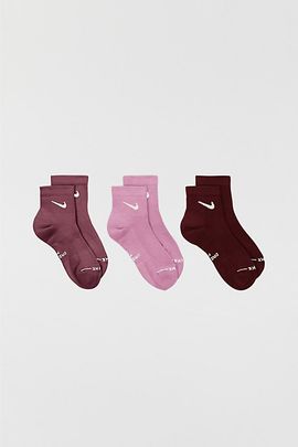 Nike Nike Everyday Elevated Ankle Socks 3-Pack in Pink Combo, Women's at Urban Outfitters