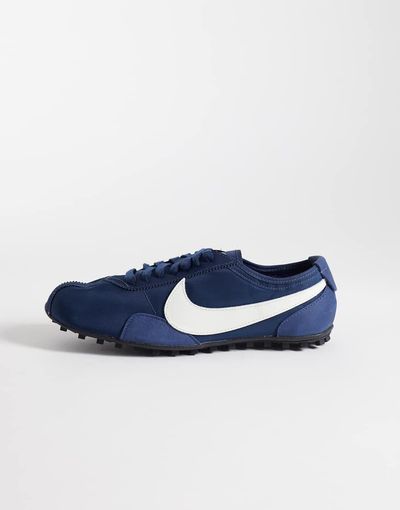 Nike Nike Moon Shoe sneakers in navy and white-Blue