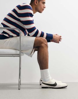 Nike Nike Moon Shoe sneakers in white and black-Neutral