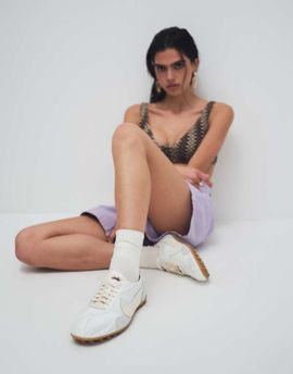 Nike Nike Moon Shoe sneakers in white and cream-Yellow