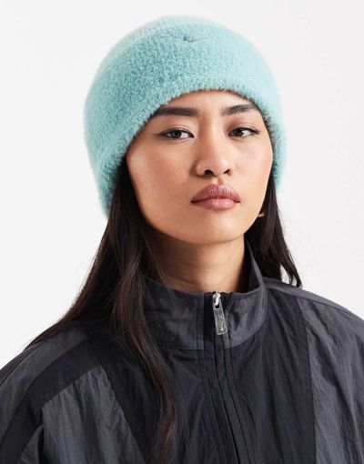 Nike Nike Peak cozy beanie in light blue