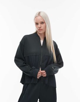 Nike Nike pleated harrington jacket in dark green