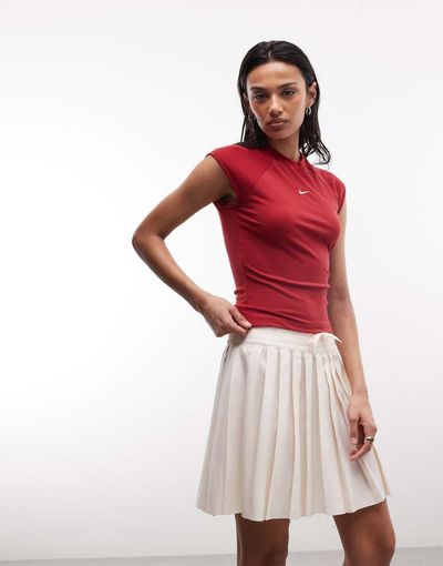 Nike Nike pleated skirt in beige-Neutral
