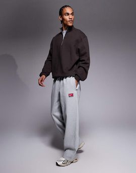 Nike Nike Solo Swoosh sweatpants in gray