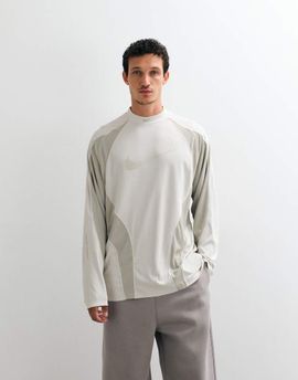 Nike Nike Tech Evolution jersey T-shirt in beige-Neutral