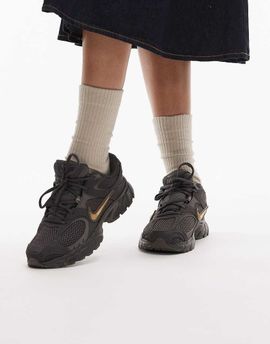 Nike Nike V5 RNR sneakers in gray and gold